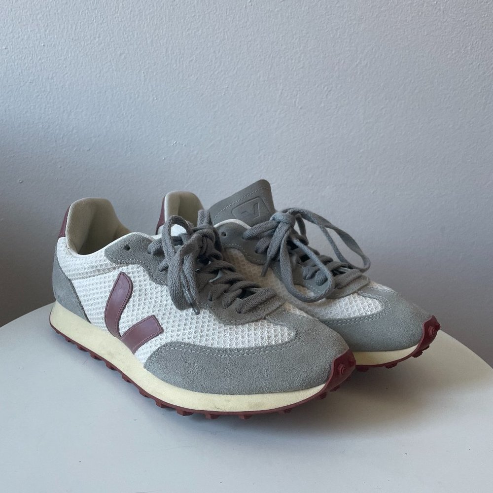 Veja  Rio Branco leather-trimmed suede and mesh sneakers Size 7